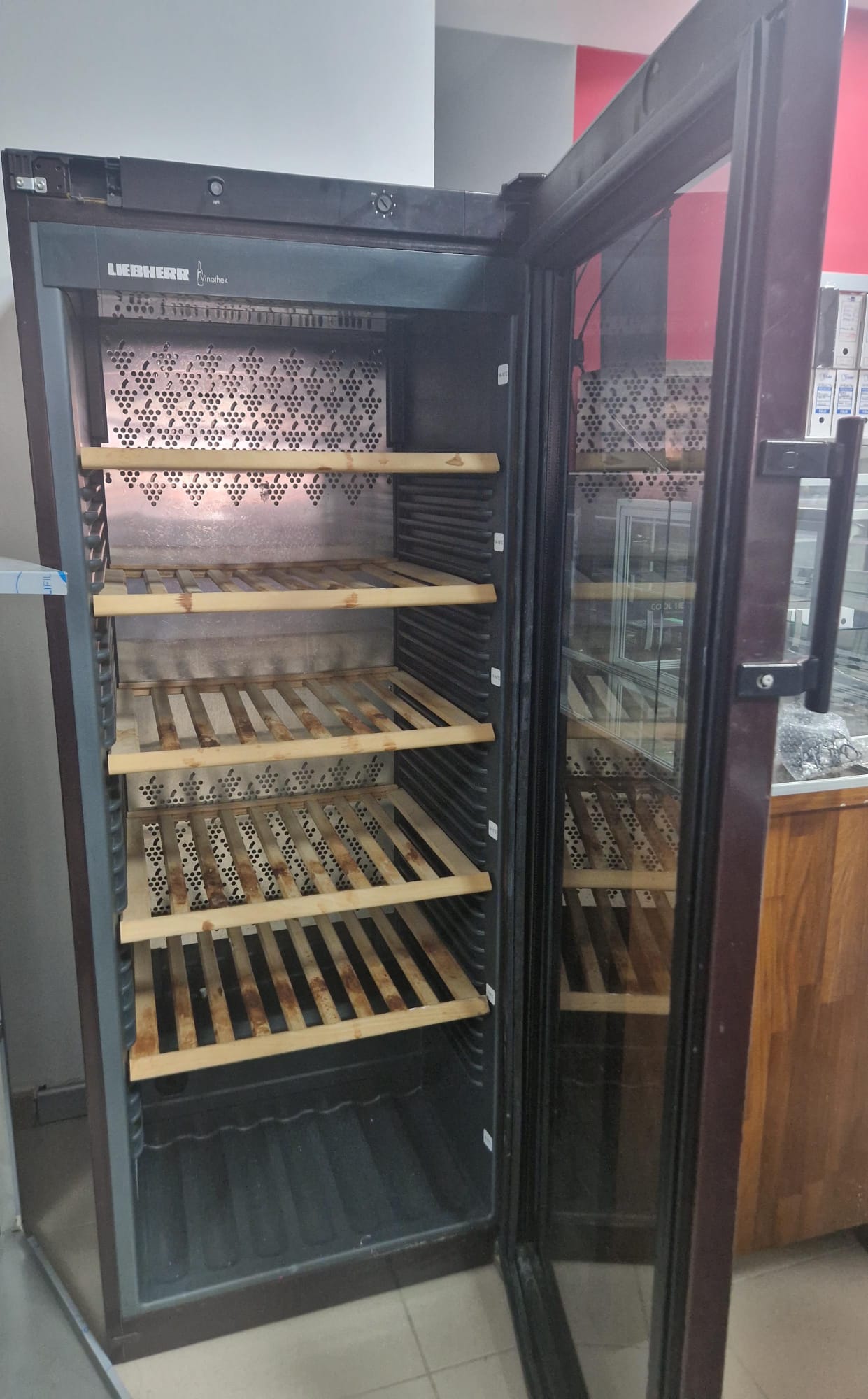 VINOTECA LIEBHER SEGUNDA MANO